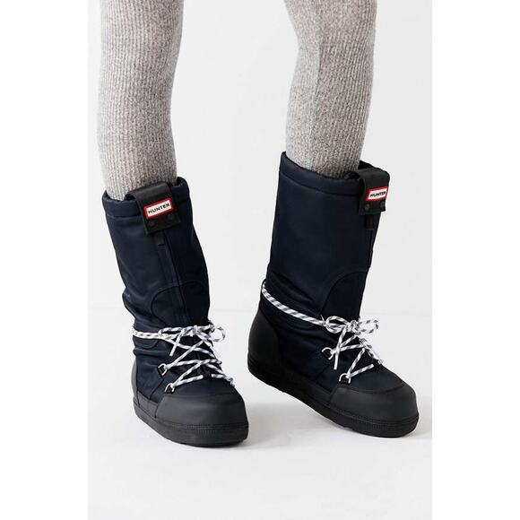 Hunter 77 HR Hour Navy Blue Insulated Moon Snow Boots Size 5/EU 36 - Picture 1 of 5